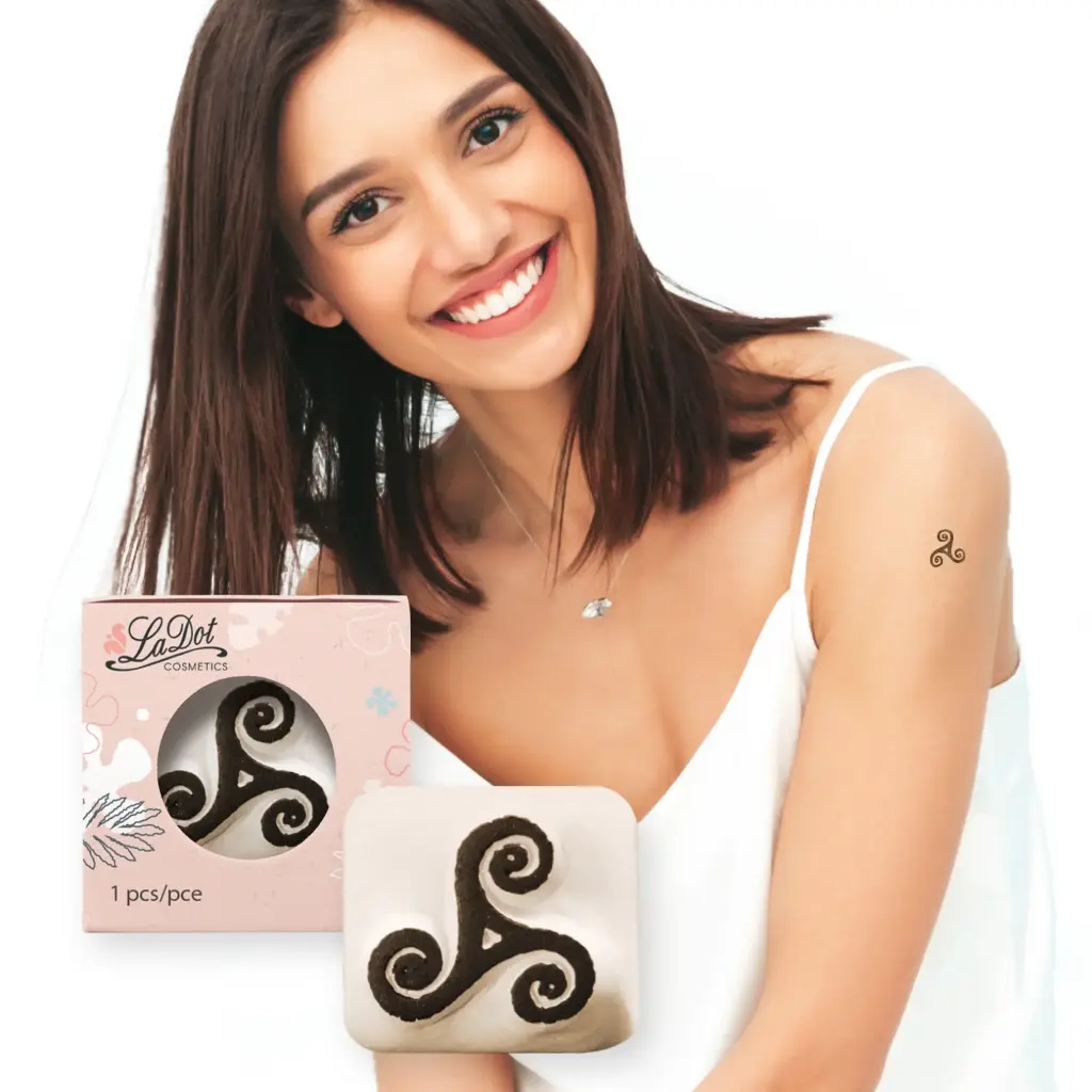 Temporary tattoo Little Triskell